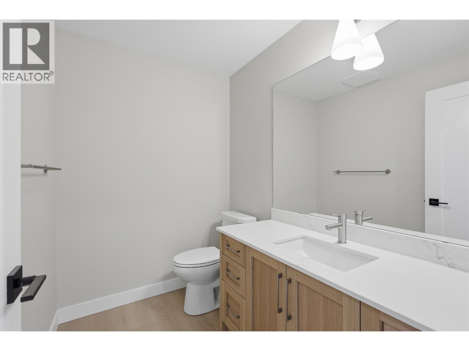 2086 Linfield Drive Property Photo 41