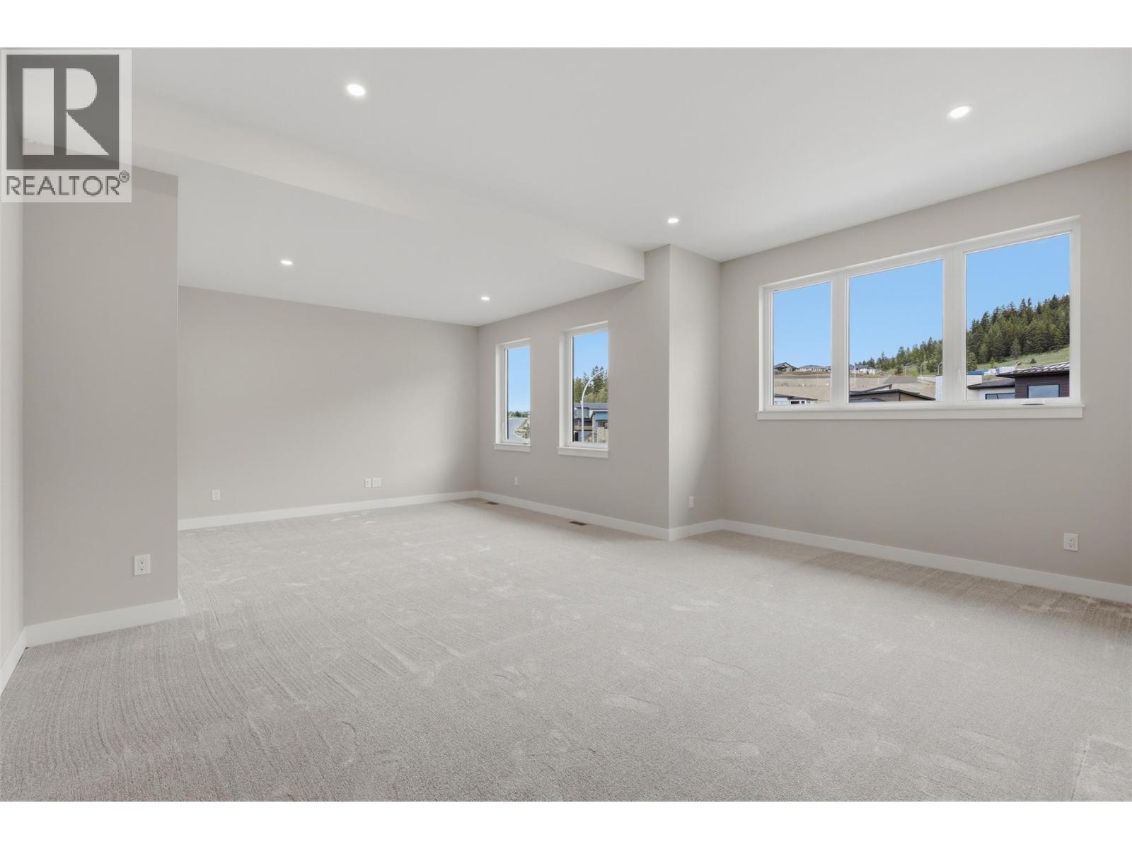 2086 Linfield Drive Property Photo 63