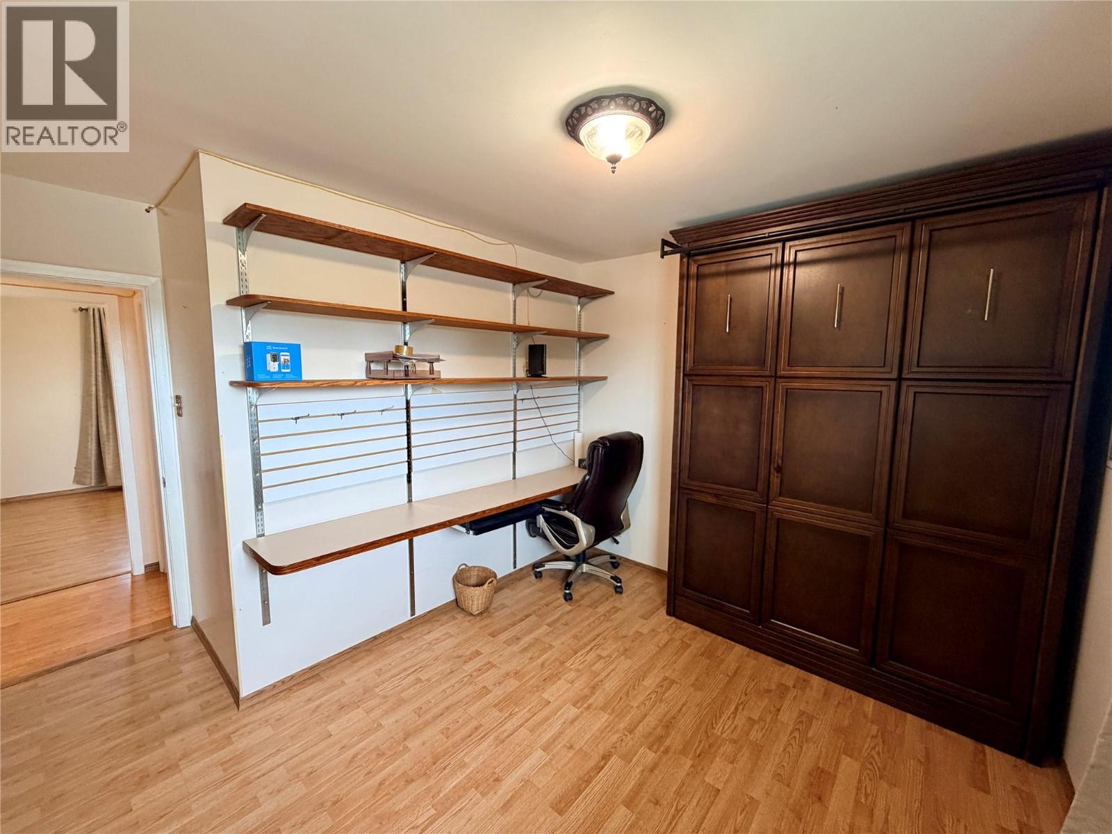 1008 95 Avenue Property Photo 9