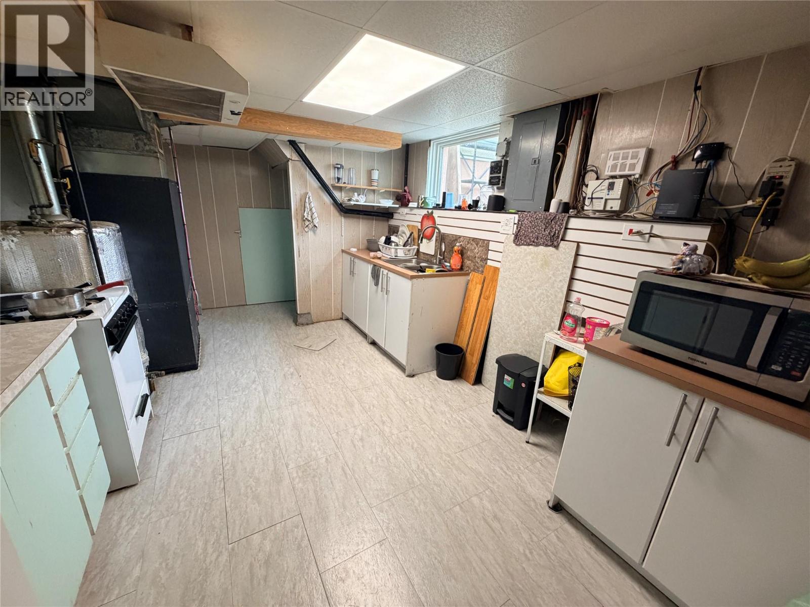 1008 95 Avenue Property Photo 17