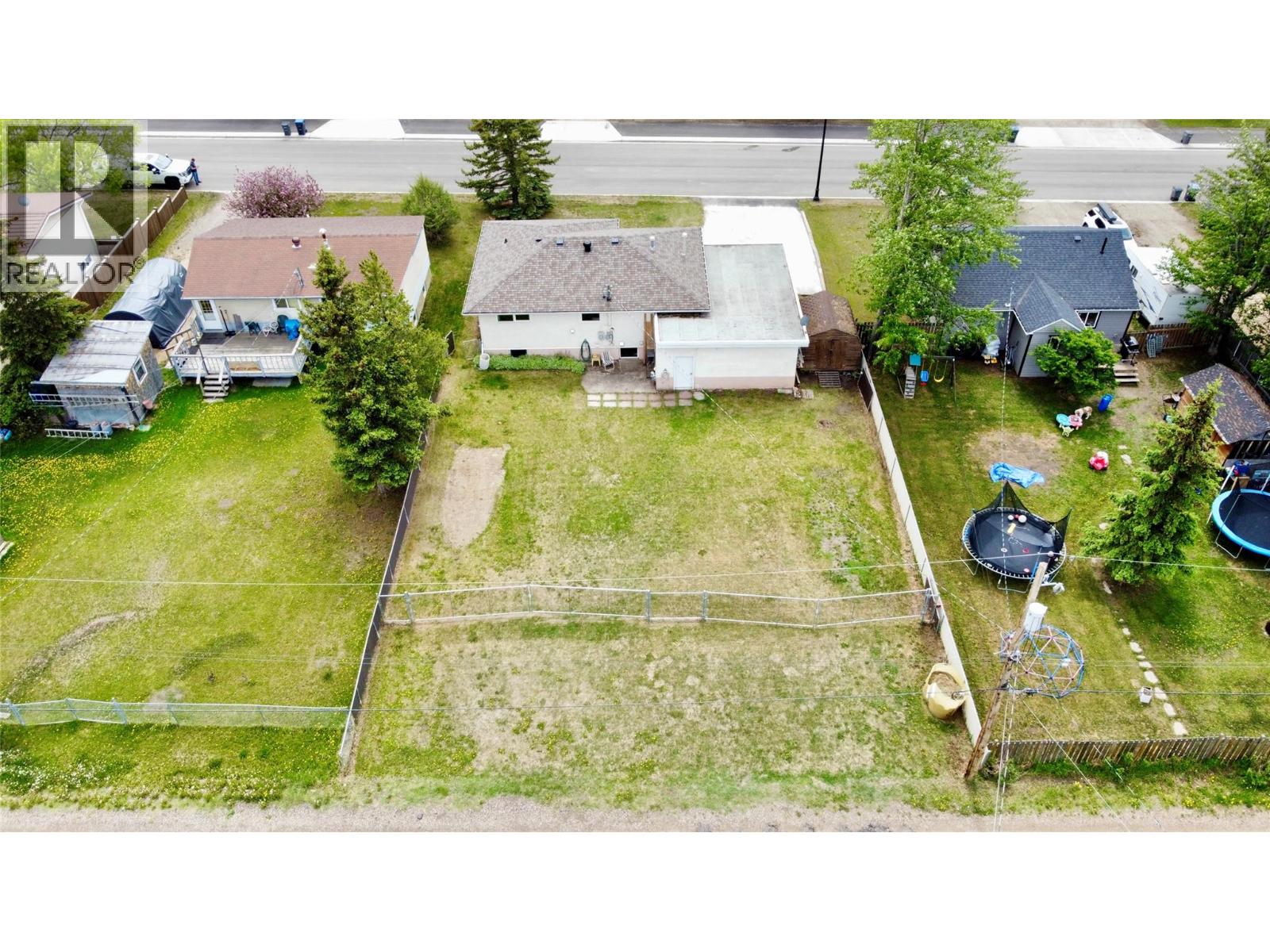 1008 95 Avenue Property Photo 29