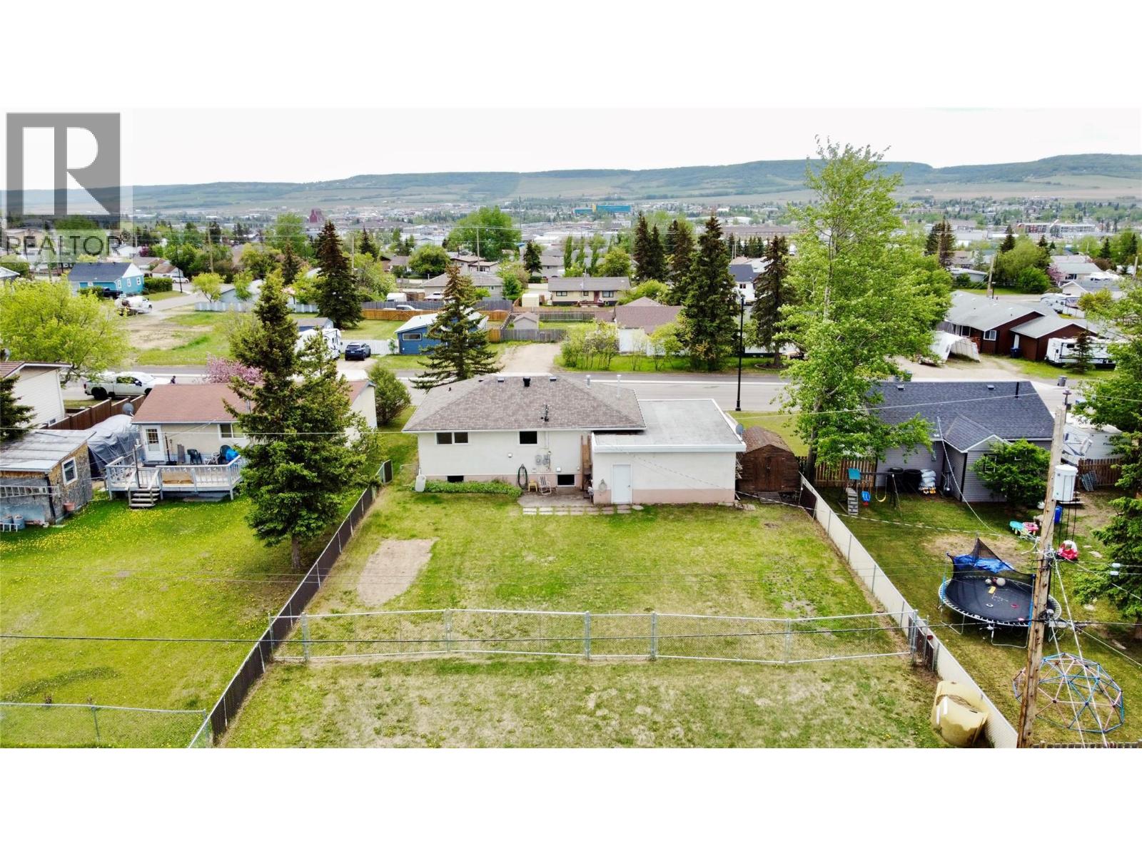 1008 95 Avenue Property Photo 30