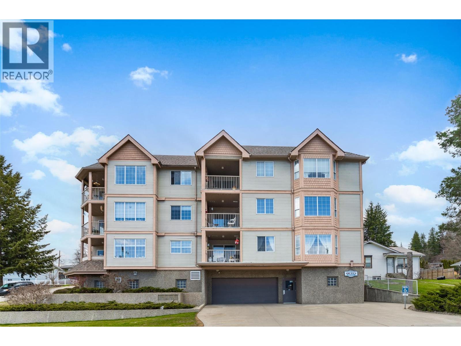 330 7 Street SE Unit# 301
