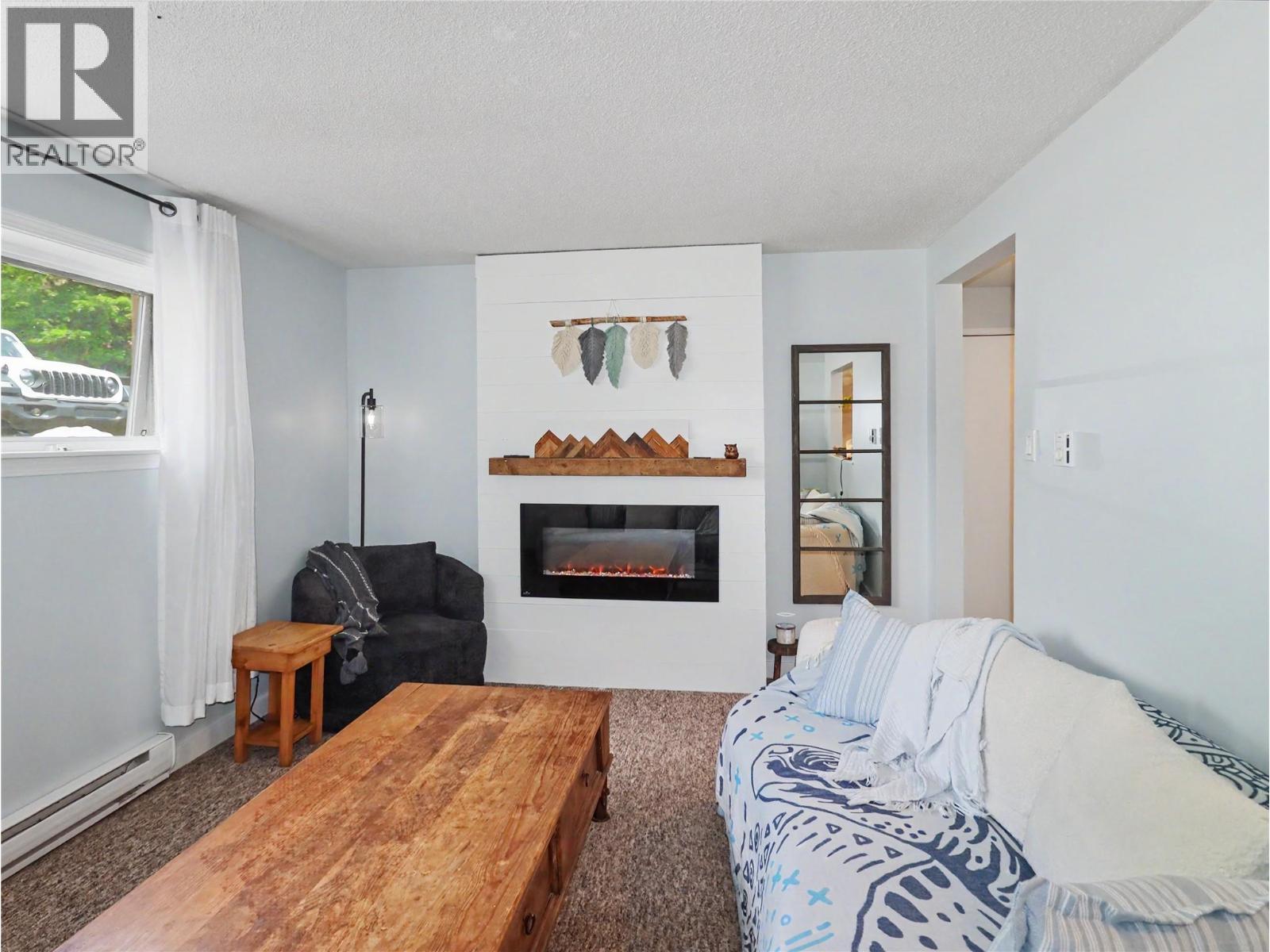 668 75th Avenue Unit# 1 Property Photo 1