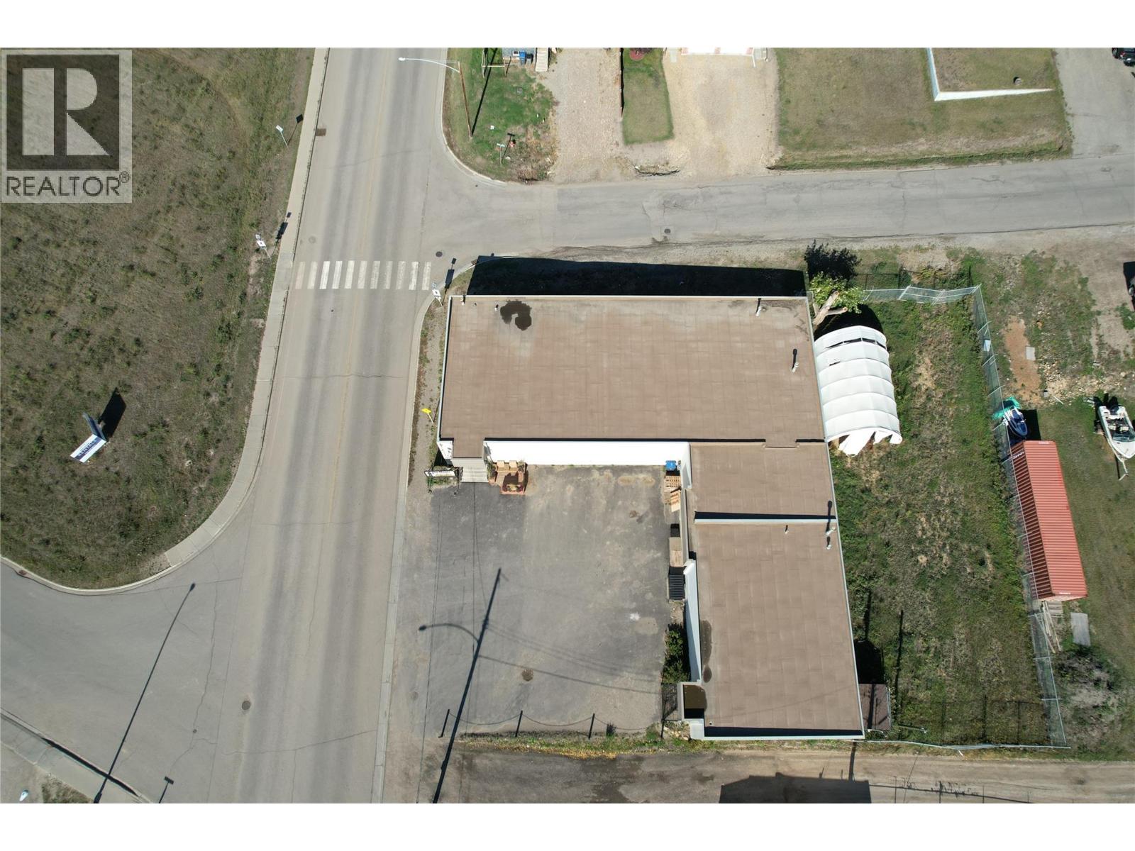 721 100a Avenue Property Photo 4