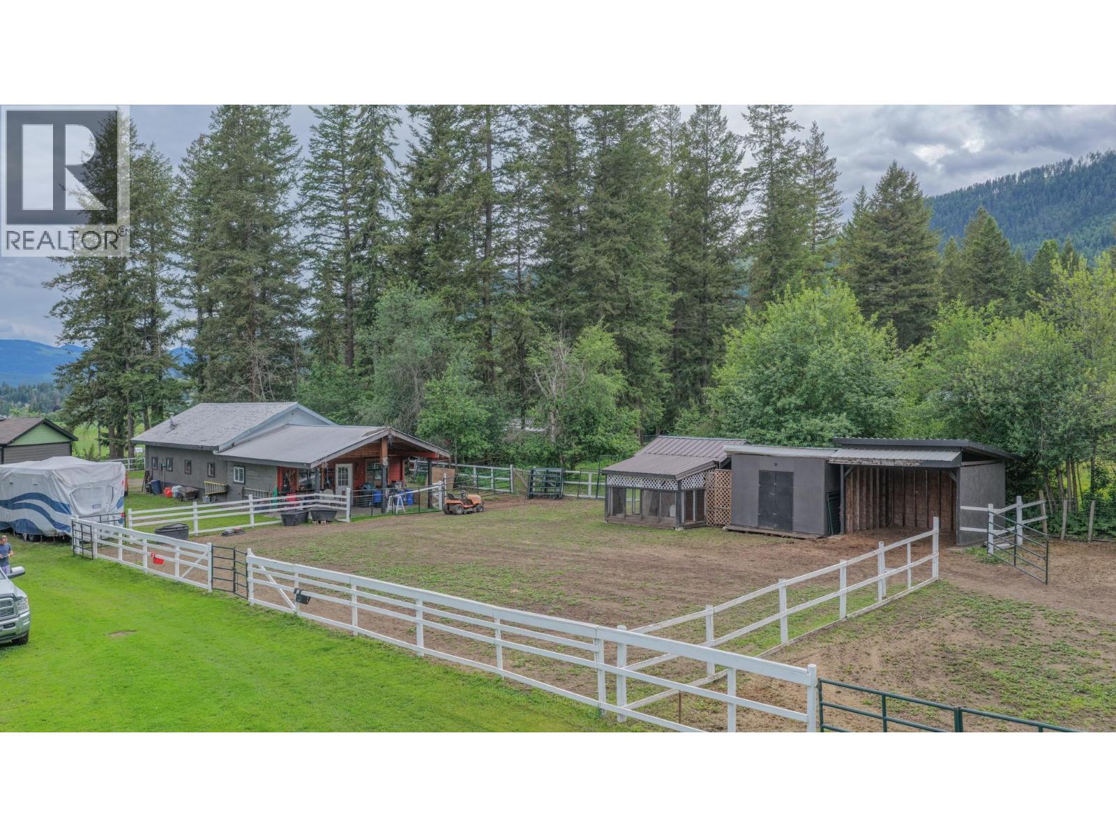 272 Lumby Mabel Lake Road Property Photo 6