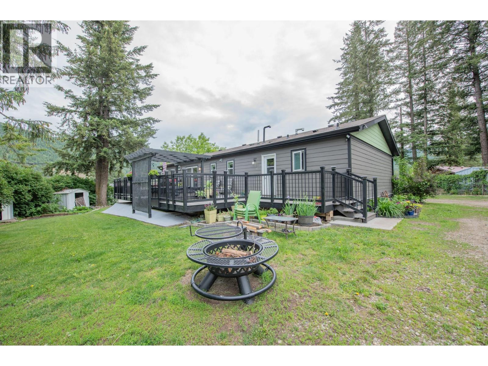 272 Lumby Mabel Lake Road Property Photo 9