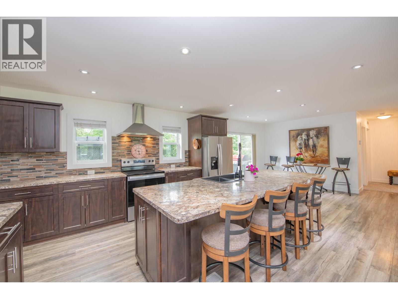272 Lumby Mabel Lake Road Property Photo 15