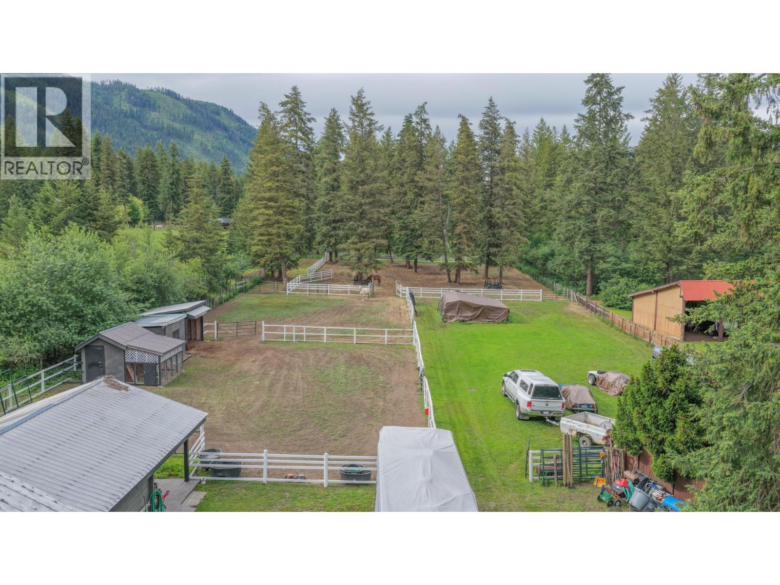 272 Lumby Mabel Lake Road Property Photo 44