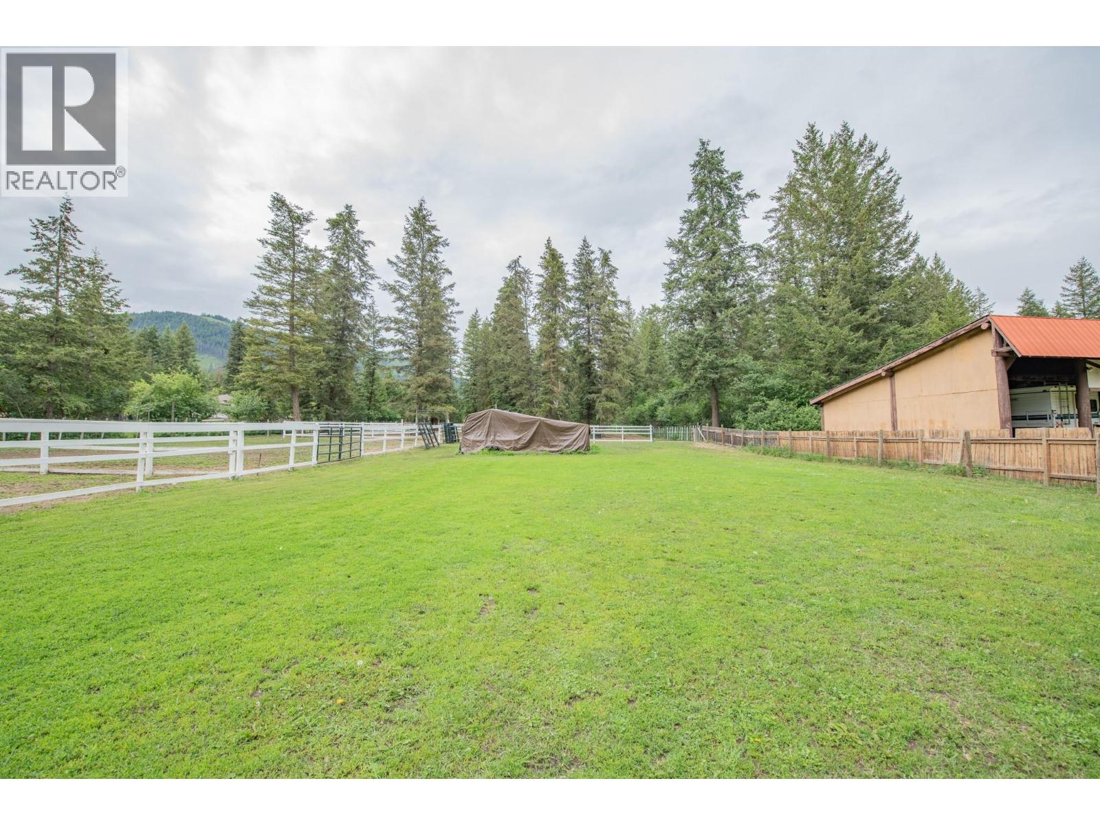 272 Lumby Mabel Lake Road Property Photo 46