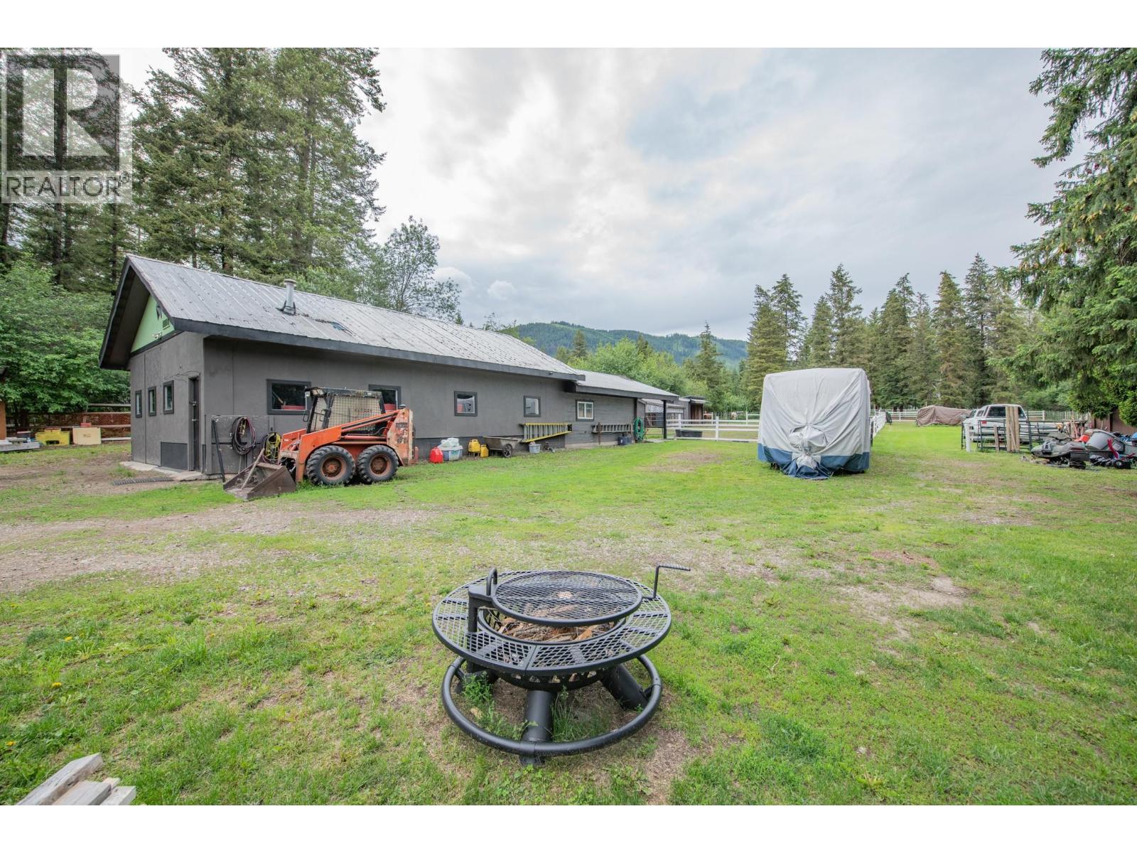 272 Lumby Mabel Lake Road Property Photo 58