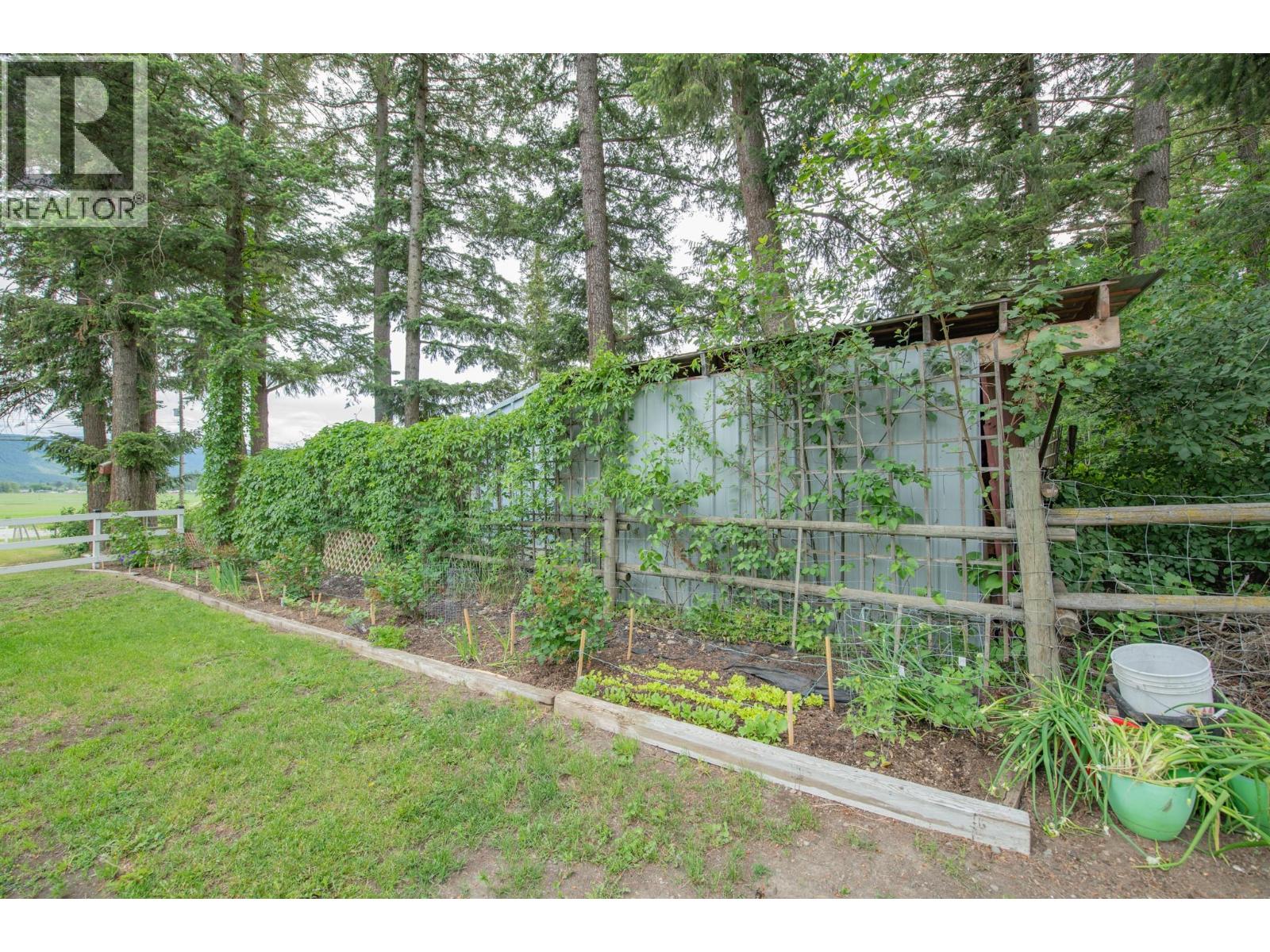 272 Lumby Mabel Lake Road Property Photo 59