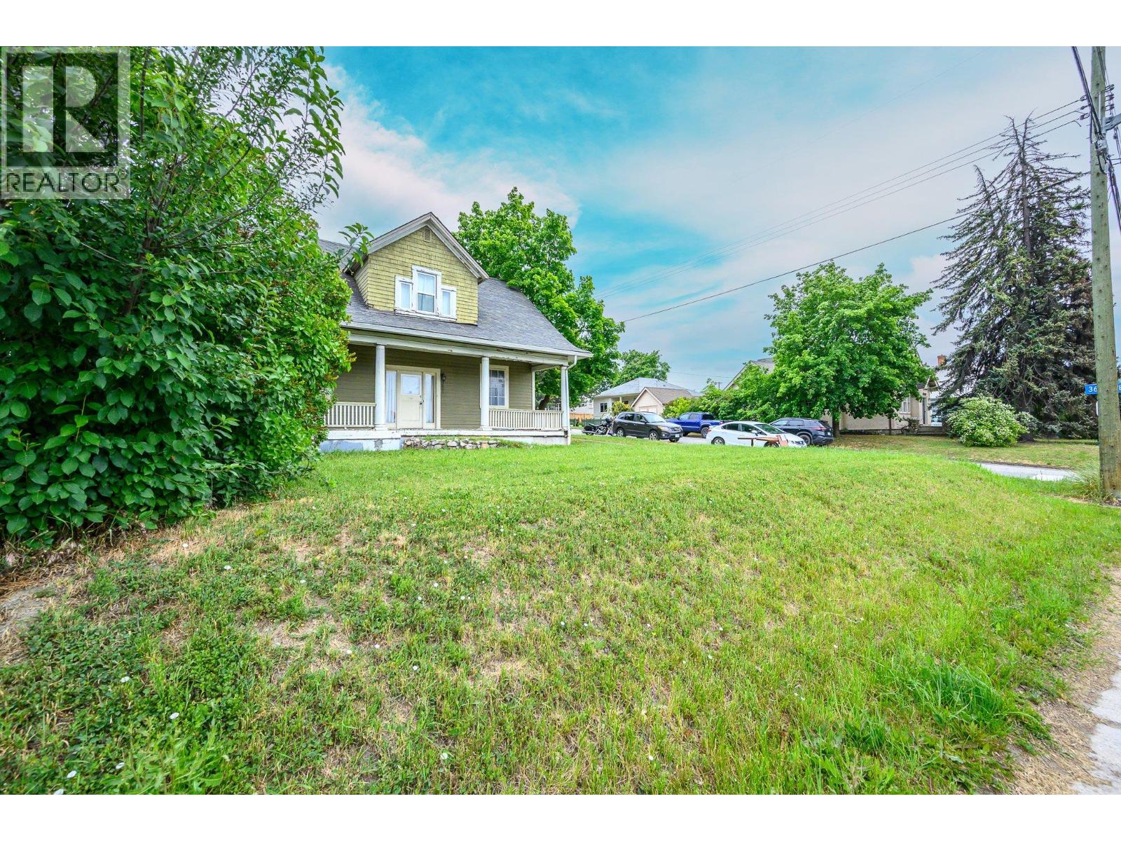 3601 27th Street Property Photo 3