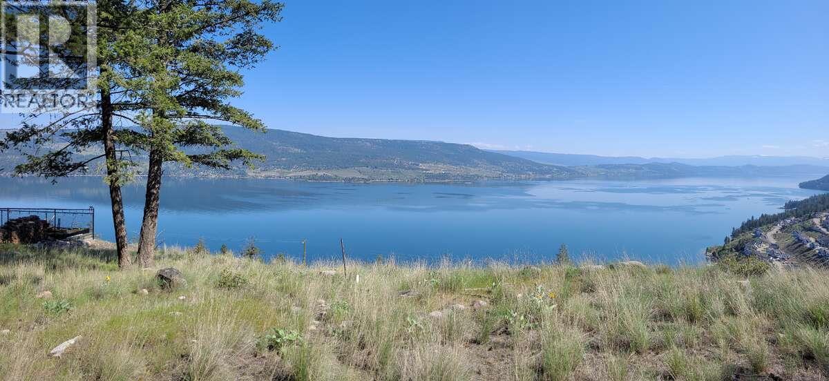 7185 Dunwaters Road Property Photo 7