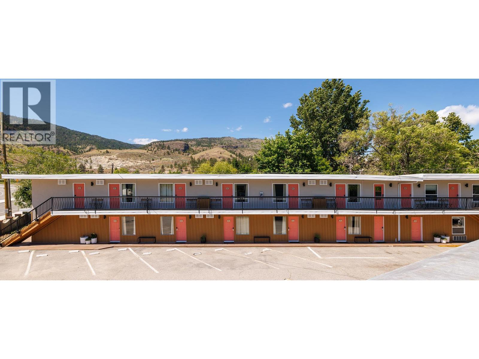 4201 Skaha Lake Road Property Photo 4
