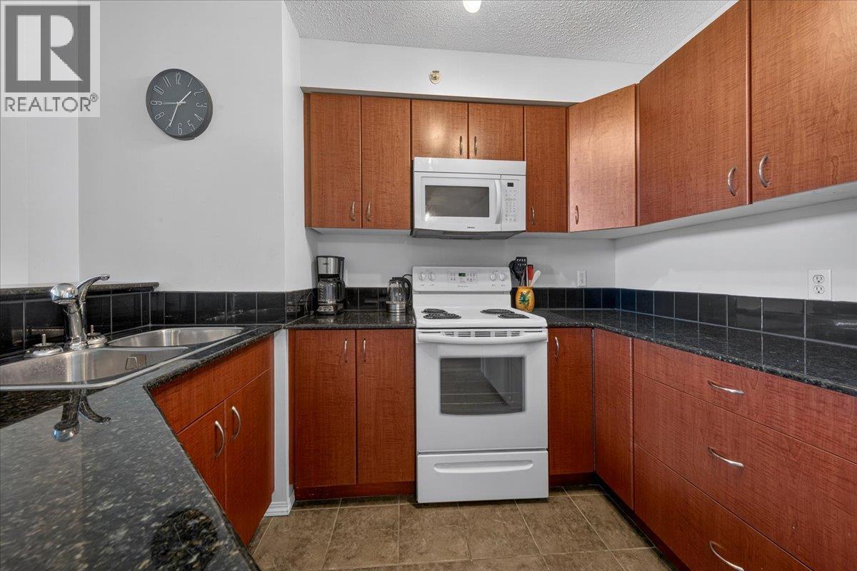 205 Third Avenue Unit# 3413 Property Photo 12