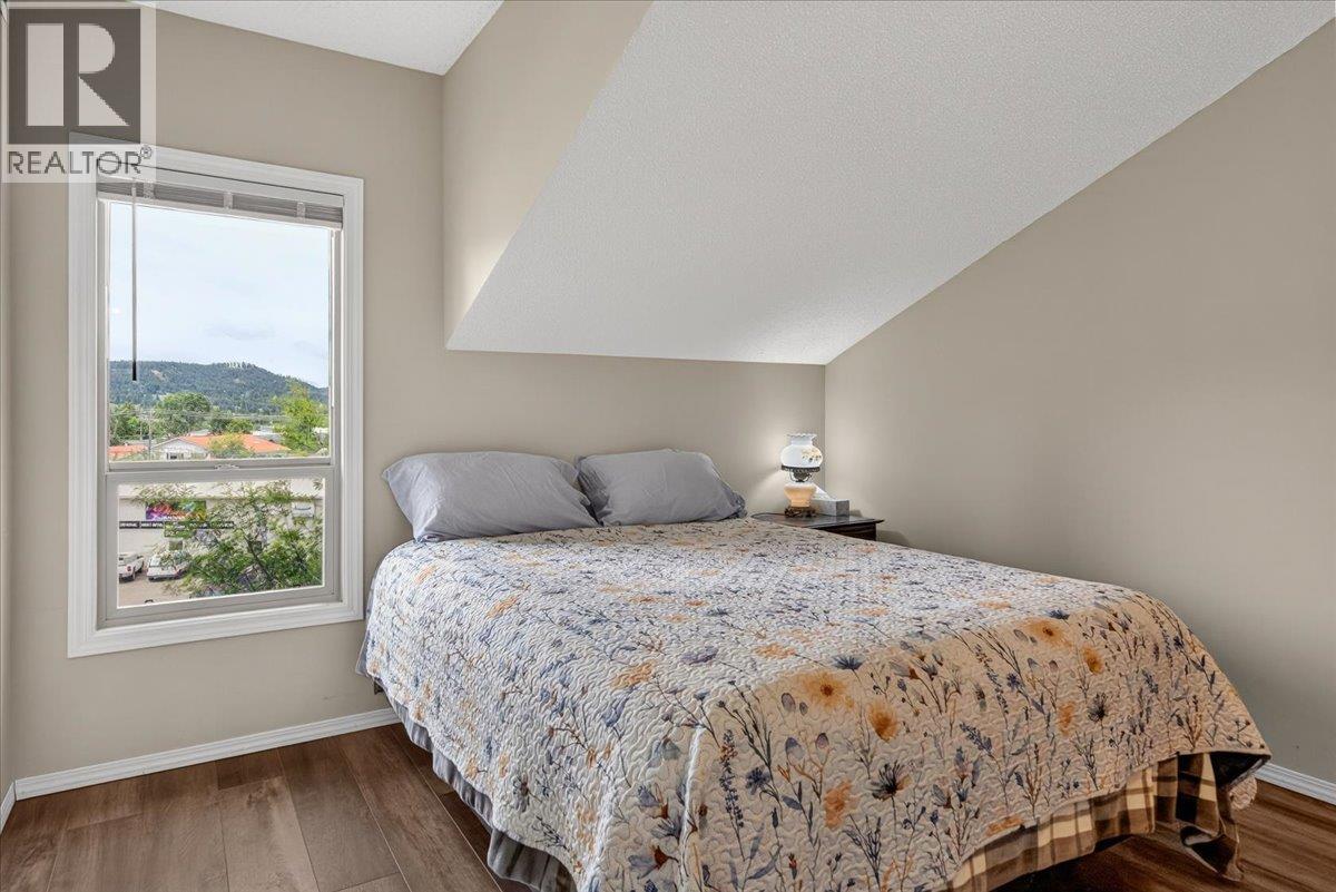 205 Third Avenue Unit# 3413 Property Photo 18