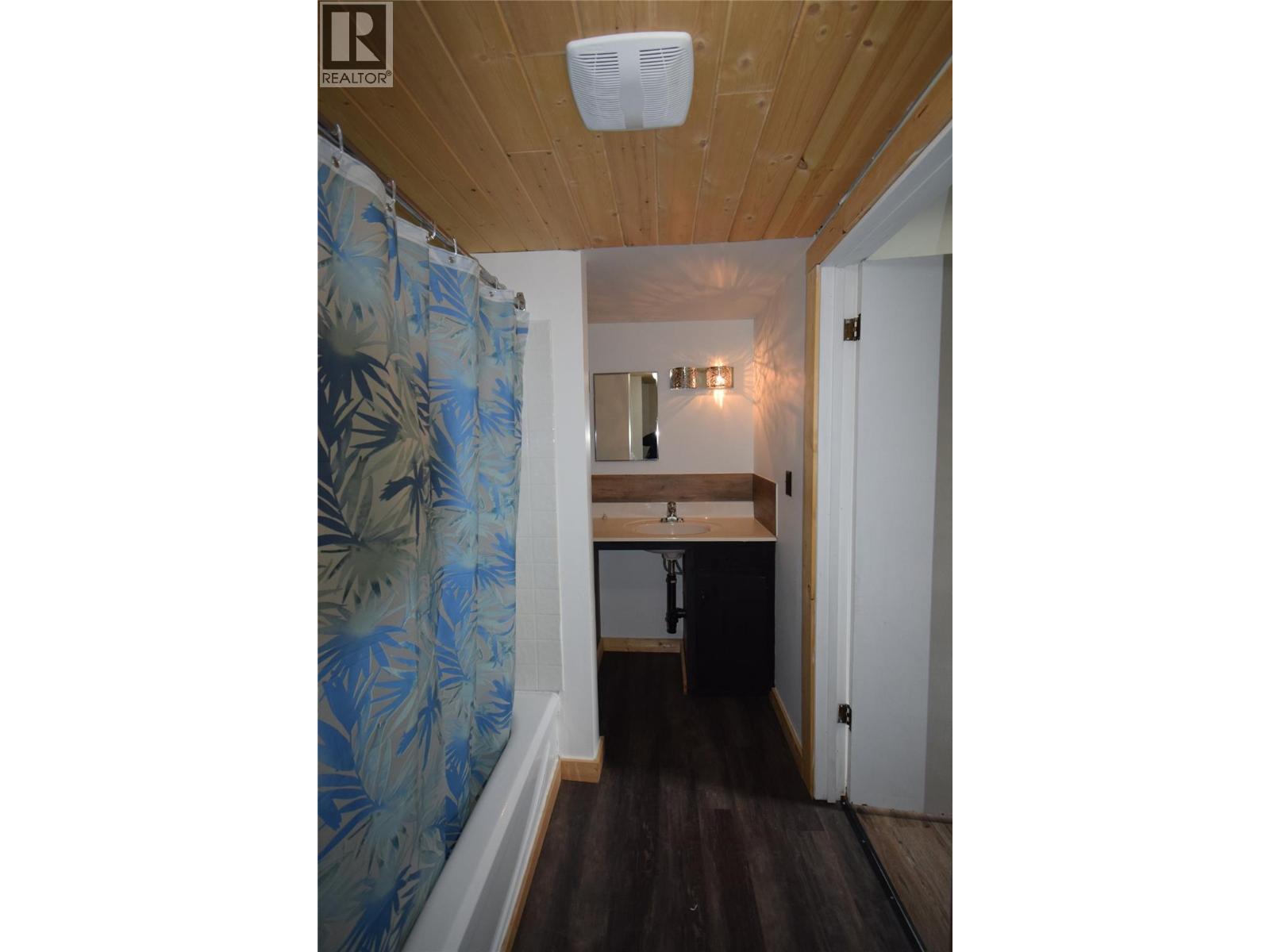 112 Fourth Street Property Photo 5