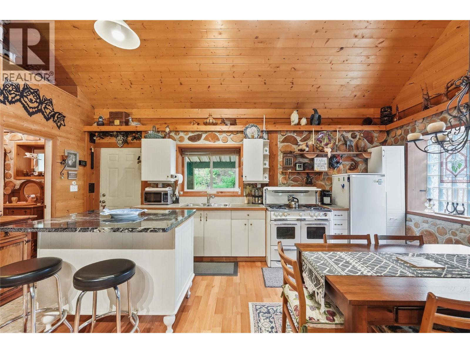2534 Green Mountain Road Property Photo 9