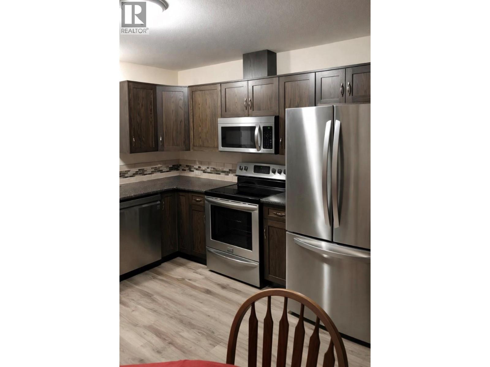 2052 Atkinson Street Property Photo 3