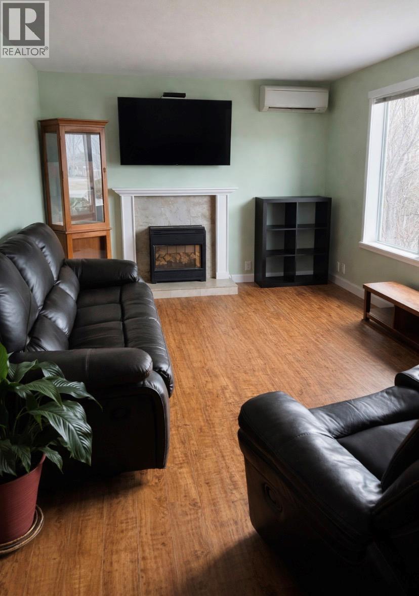 2052 Atkinson Street Property Photo 9