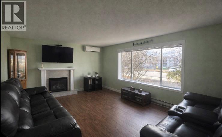 2052 Atkinson Street Property Photo 10