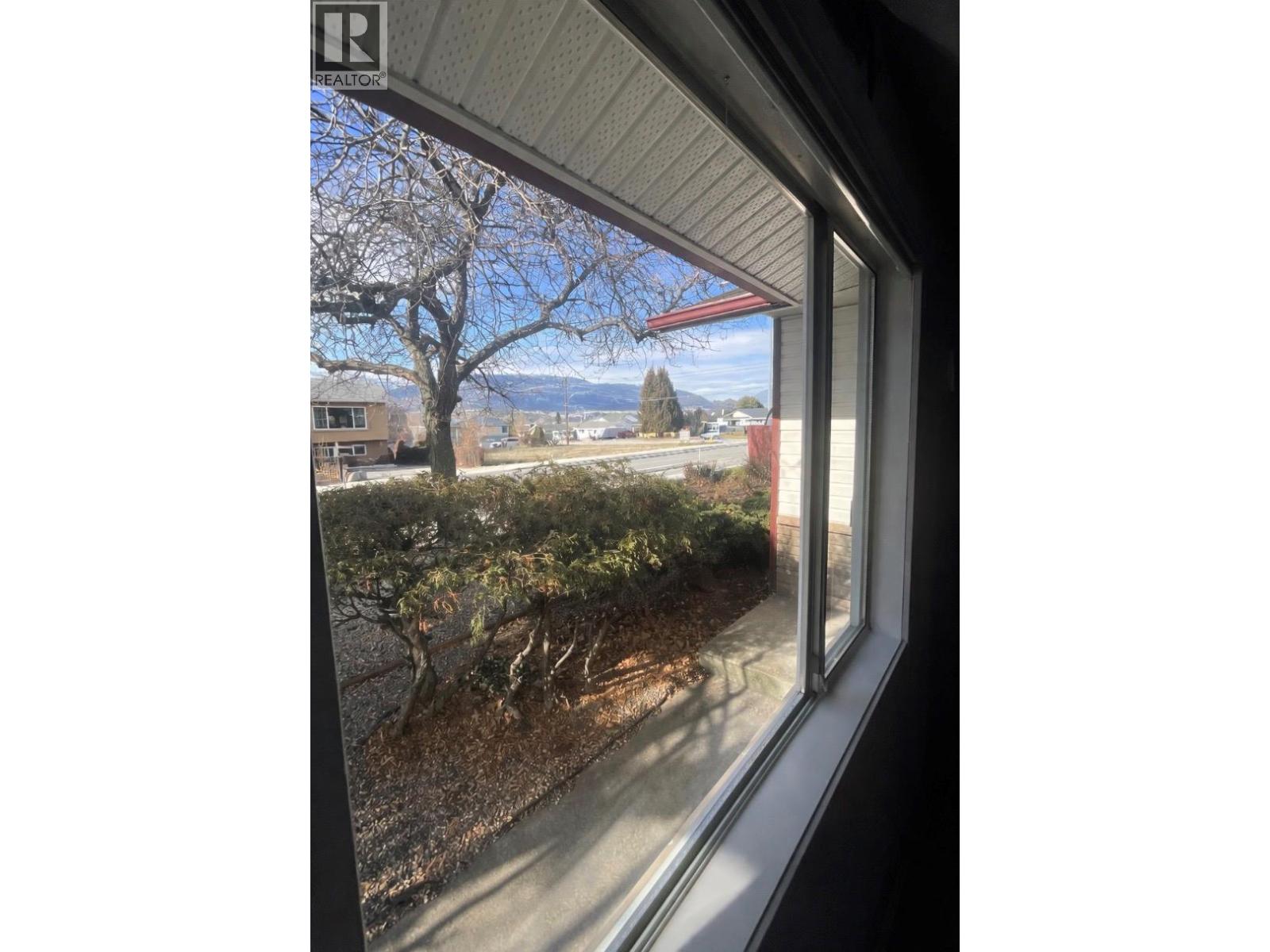 2052 Atkinson Street Property Photo 13