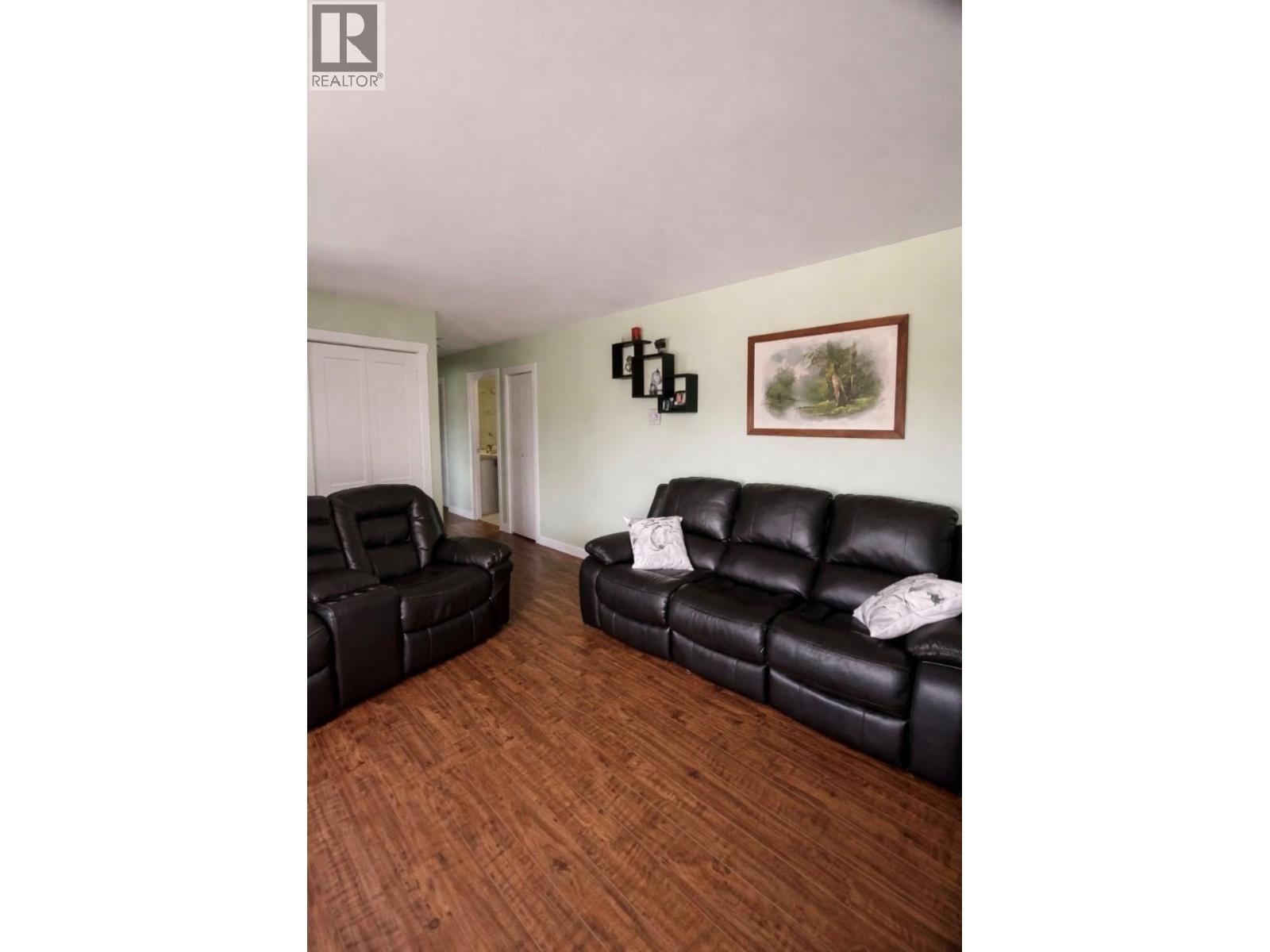 2052 Atkinson Street Property Photo 14