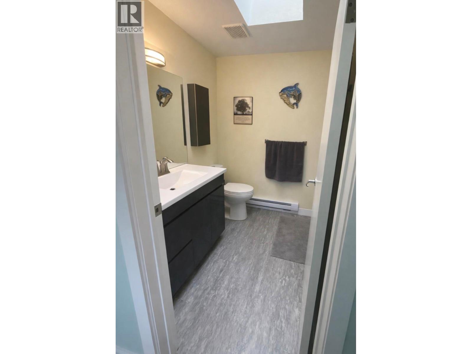 2052 Atkinson Street Property Photo 21