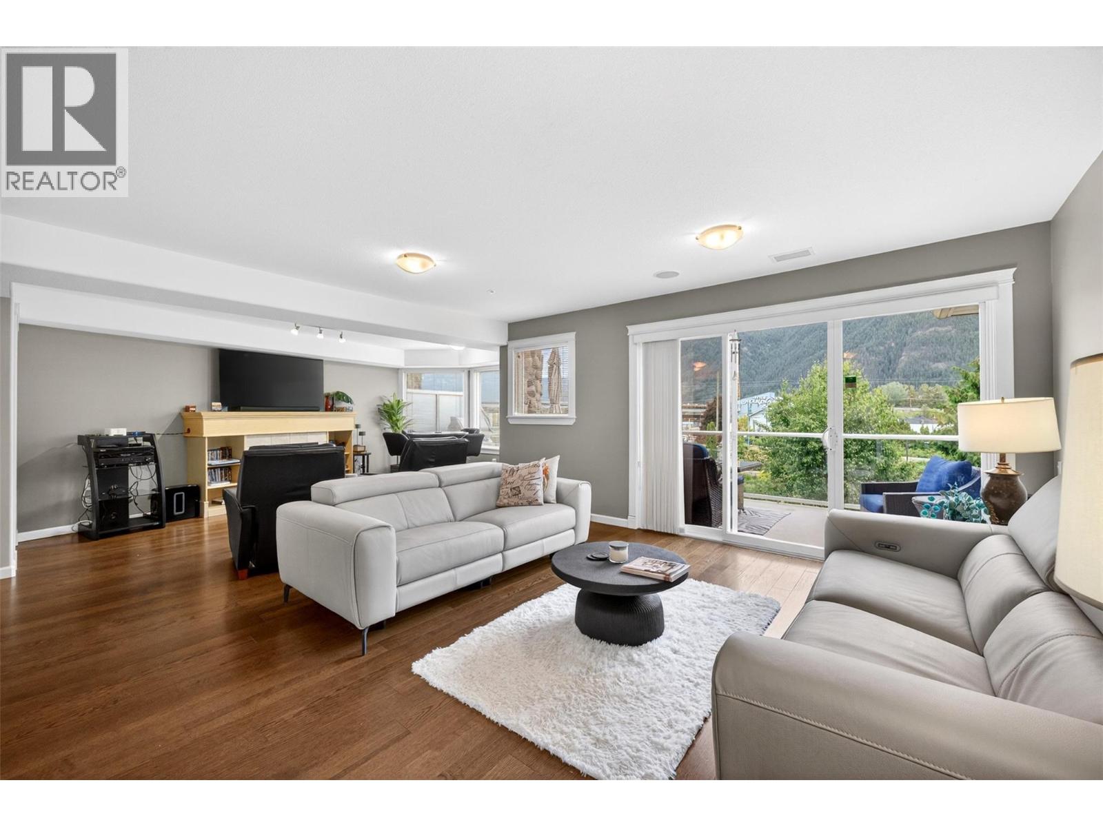 1130 Riverside Avenue Unit# 13 Property Photo 15