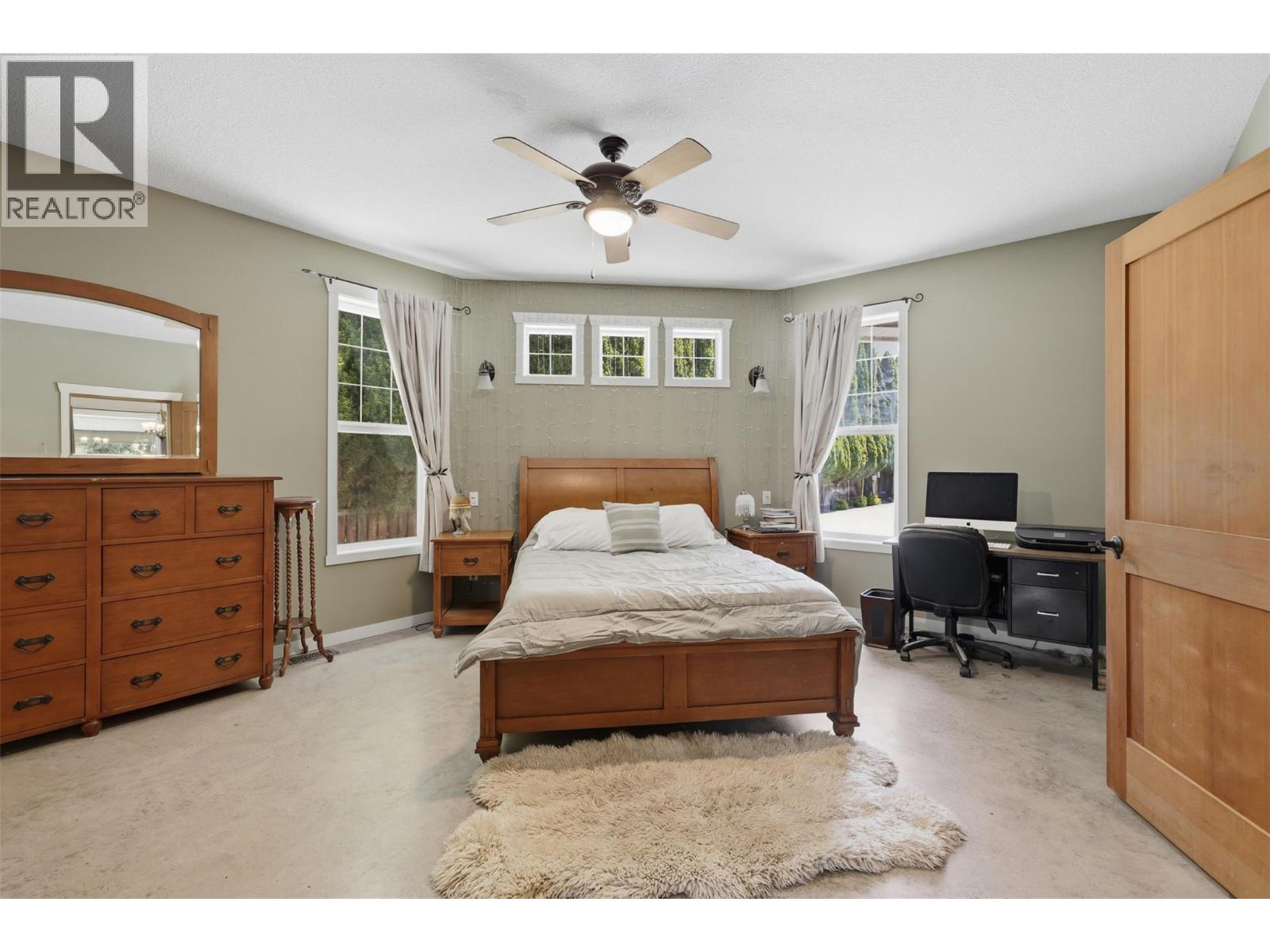 876 Serle Road Property Photo 29