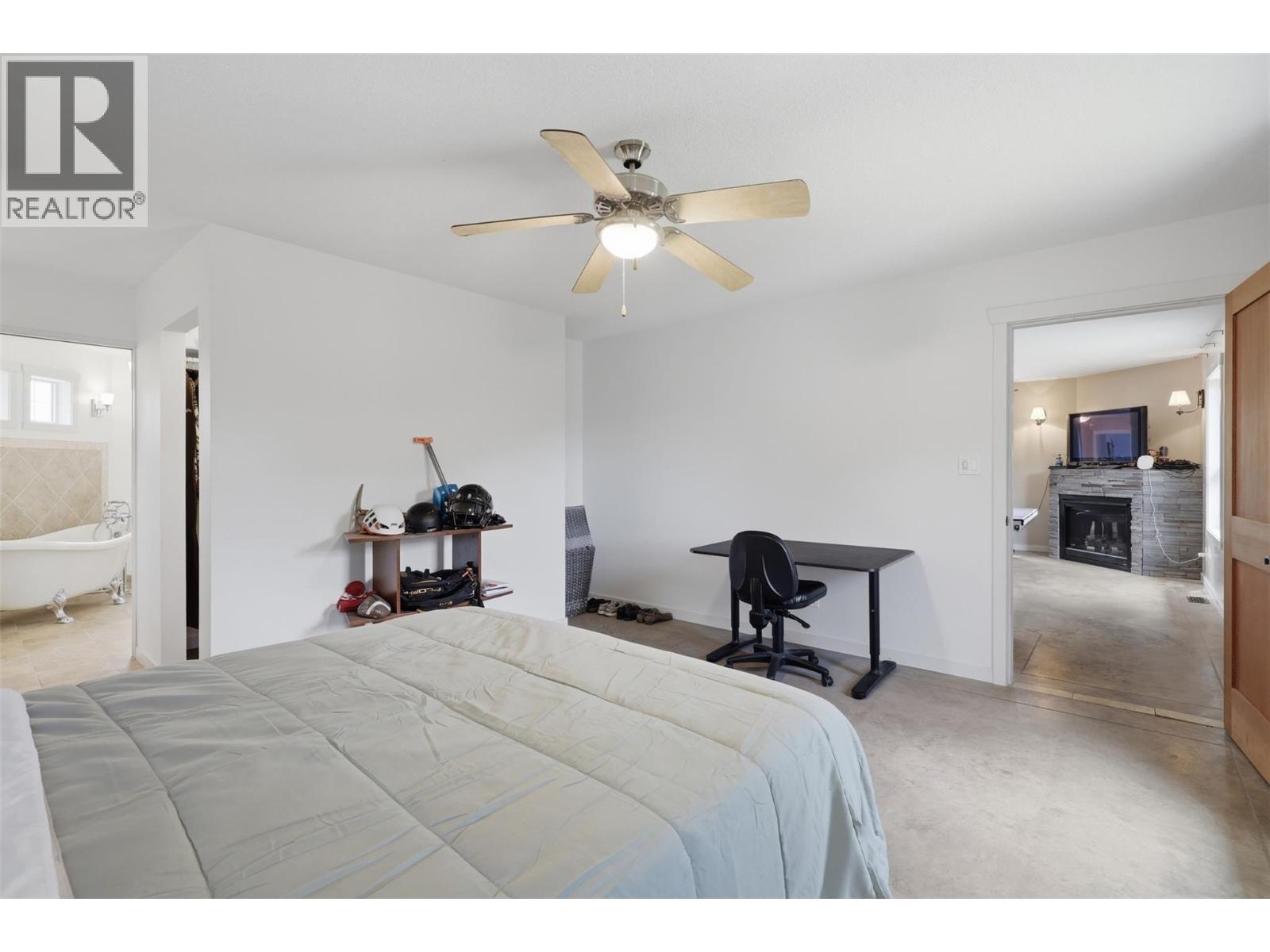 876 Serle Road Property Photo 43