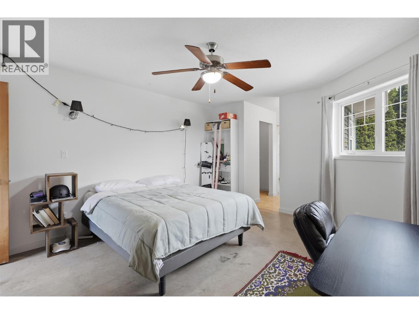 876 Serle Road Property Photo 48