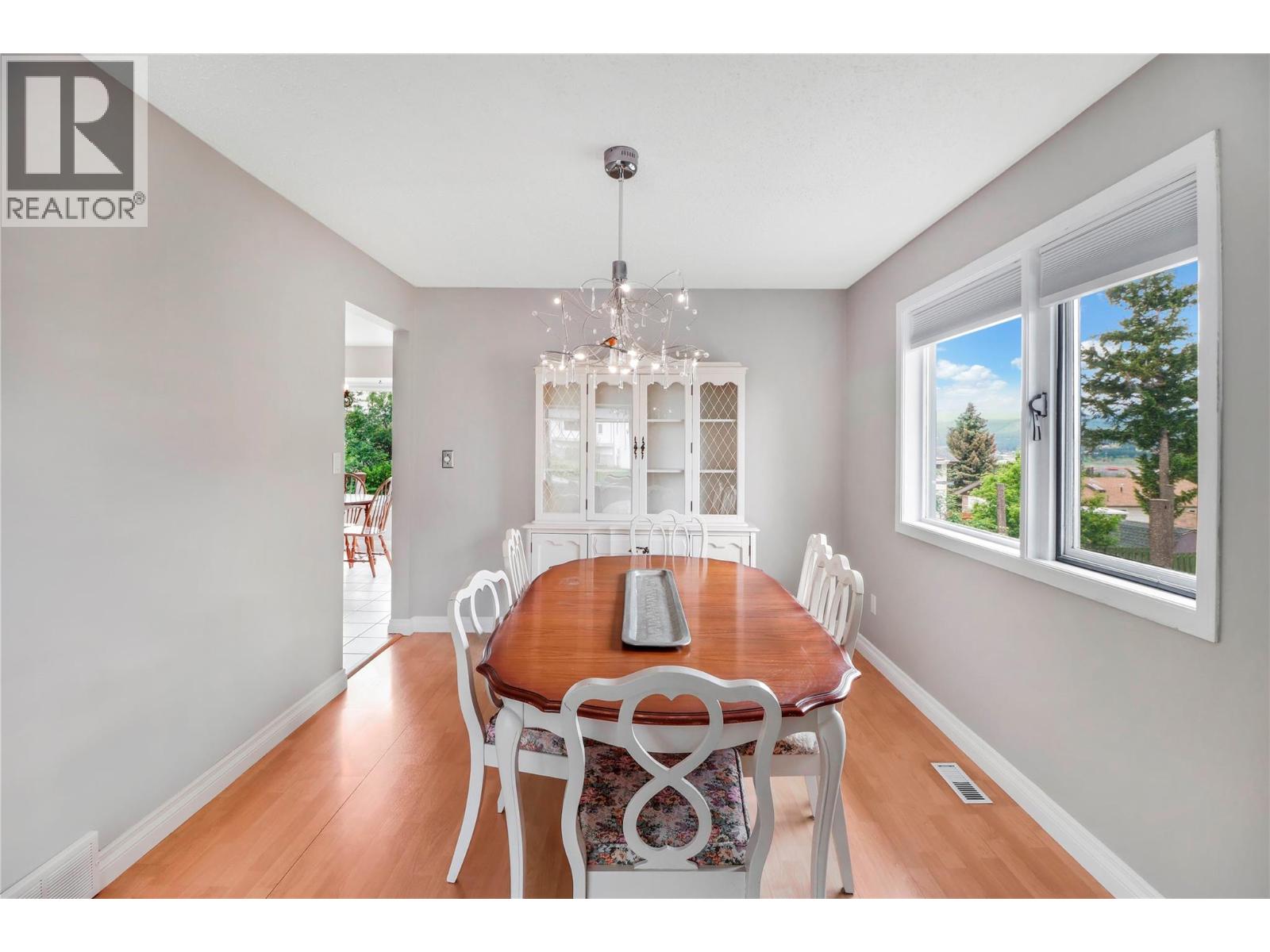 1708 Mt Nelson Crescent Property Photo 10