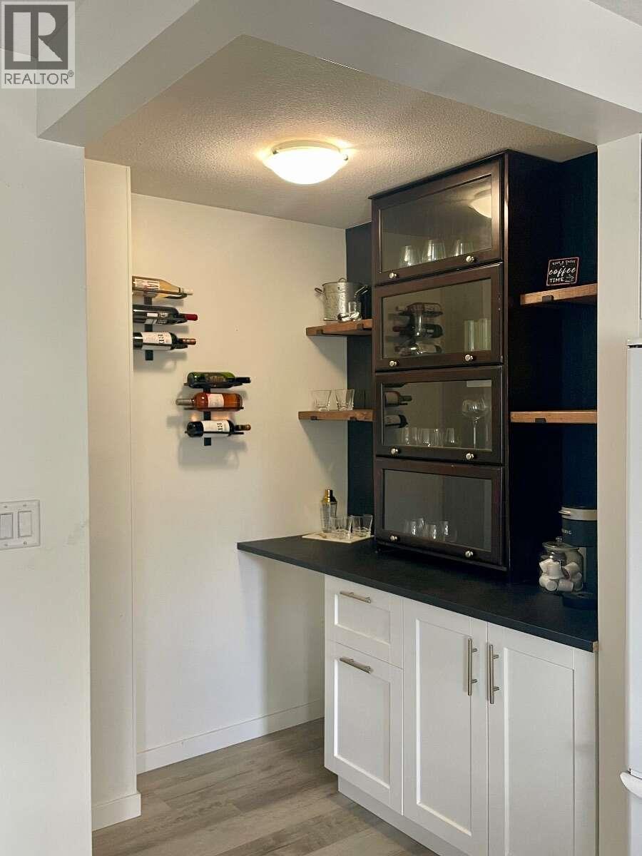 453 Alexander Avenue Property Photo 15