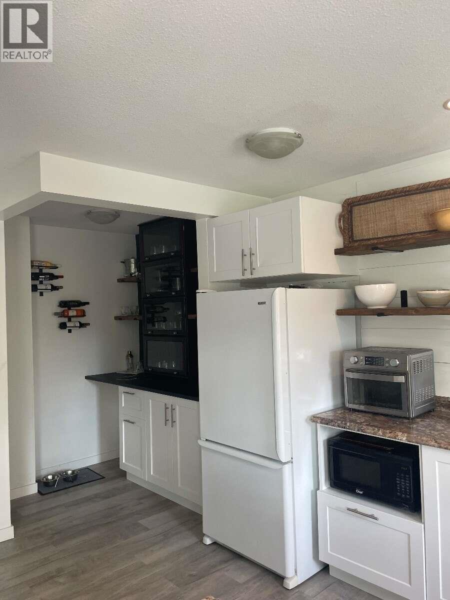 453 Alexander Avenue Property Photo 16