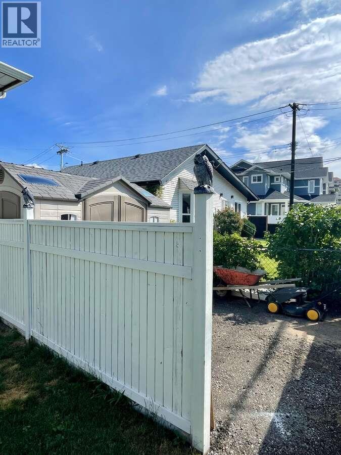 453 Alexander Avenue Property Photo 50