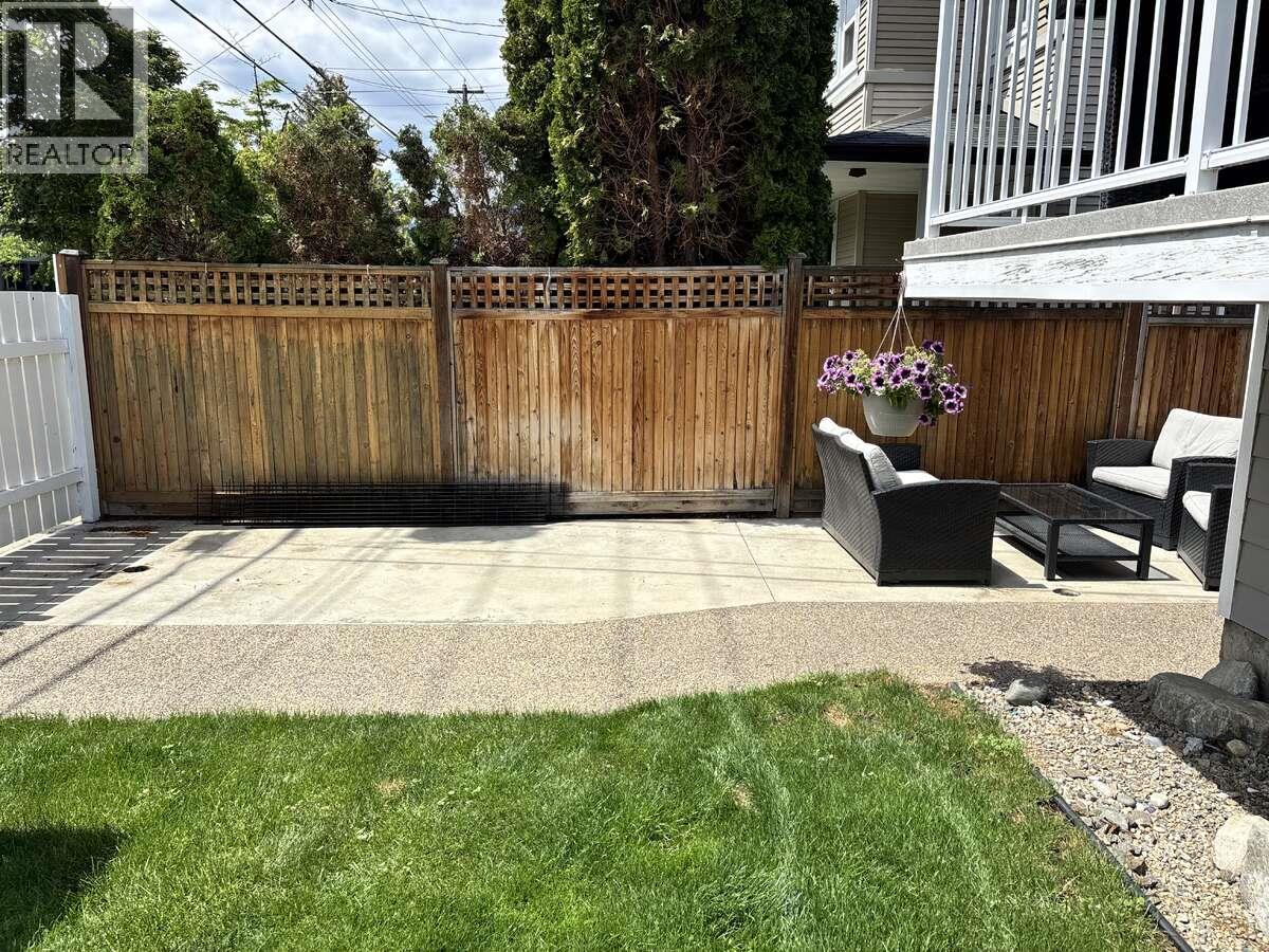 453 Alexander Avenue Property Photo 53