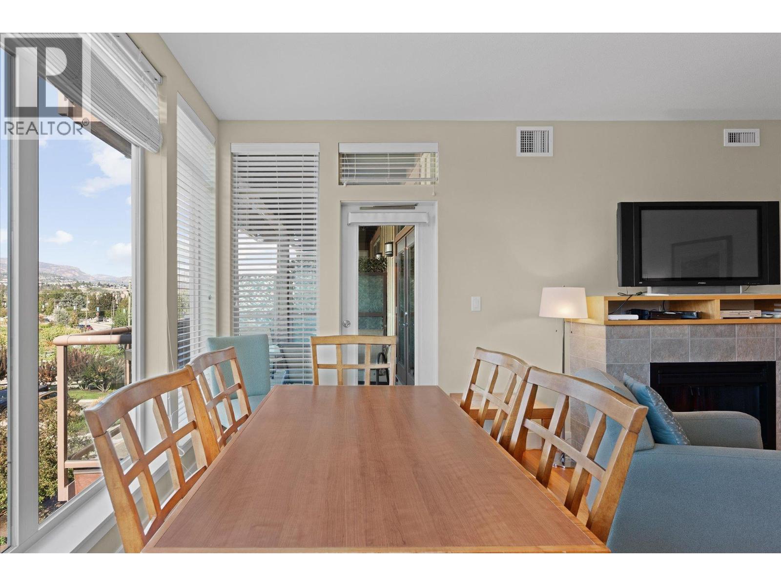 4205 Gellatly Road Unit# 301 Property Photo 11