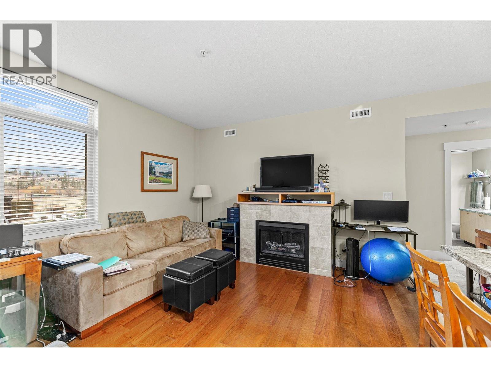 4205 Gellatly Road Unit# 301 Property Photo 38