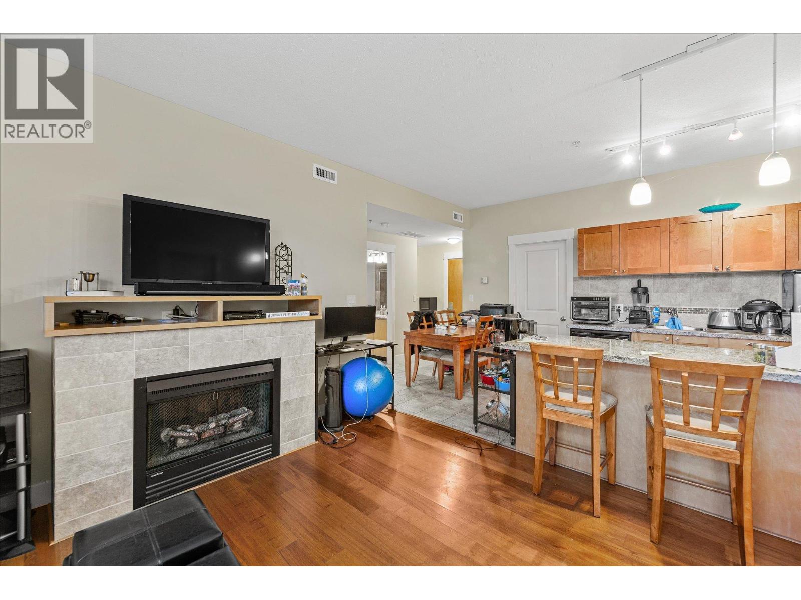 4205 Gellatly Road Unit# 301 Property Photo 39