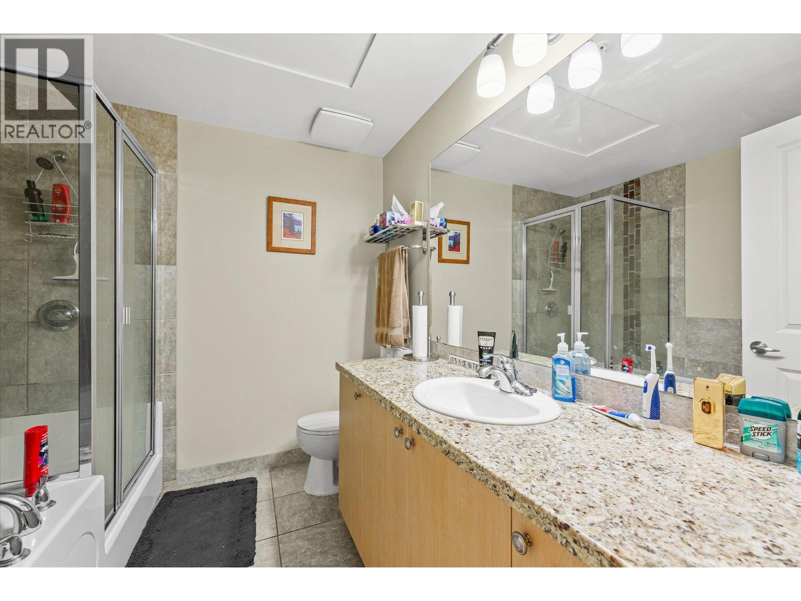 4205 Gellatly Road Unit# 301 Property Photo 41