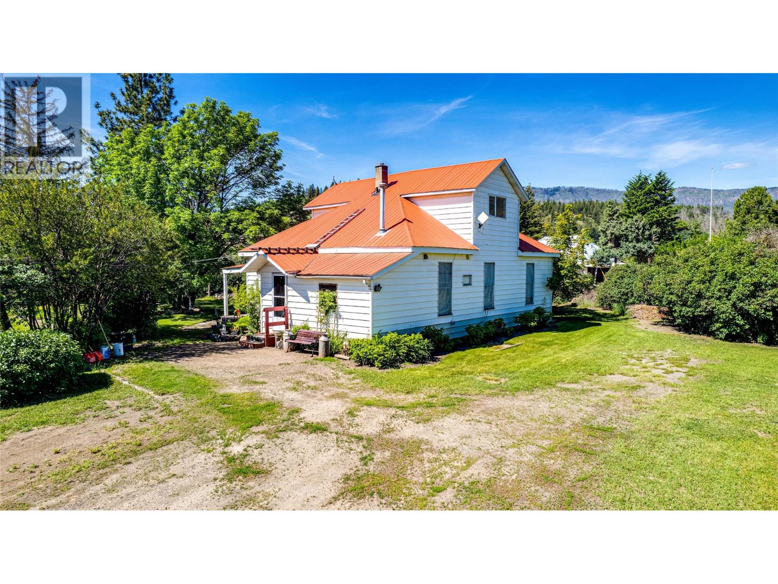 4951 97 Highway Property Photo 1