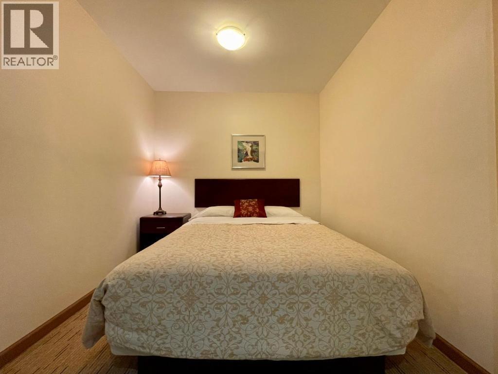 509 Slocan Avenue Property Photo 11