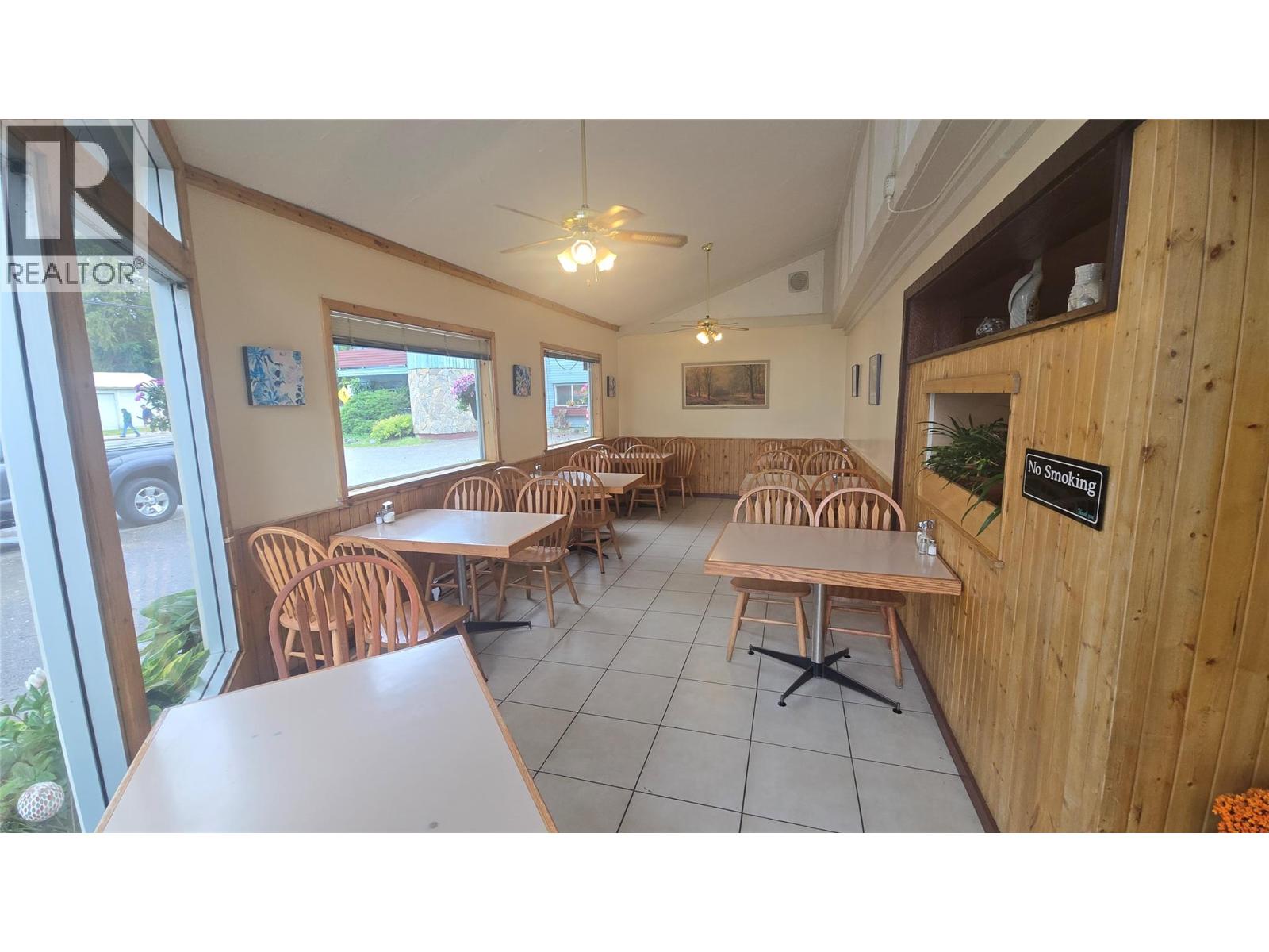 509 Slocan Avenue Property Photo 19