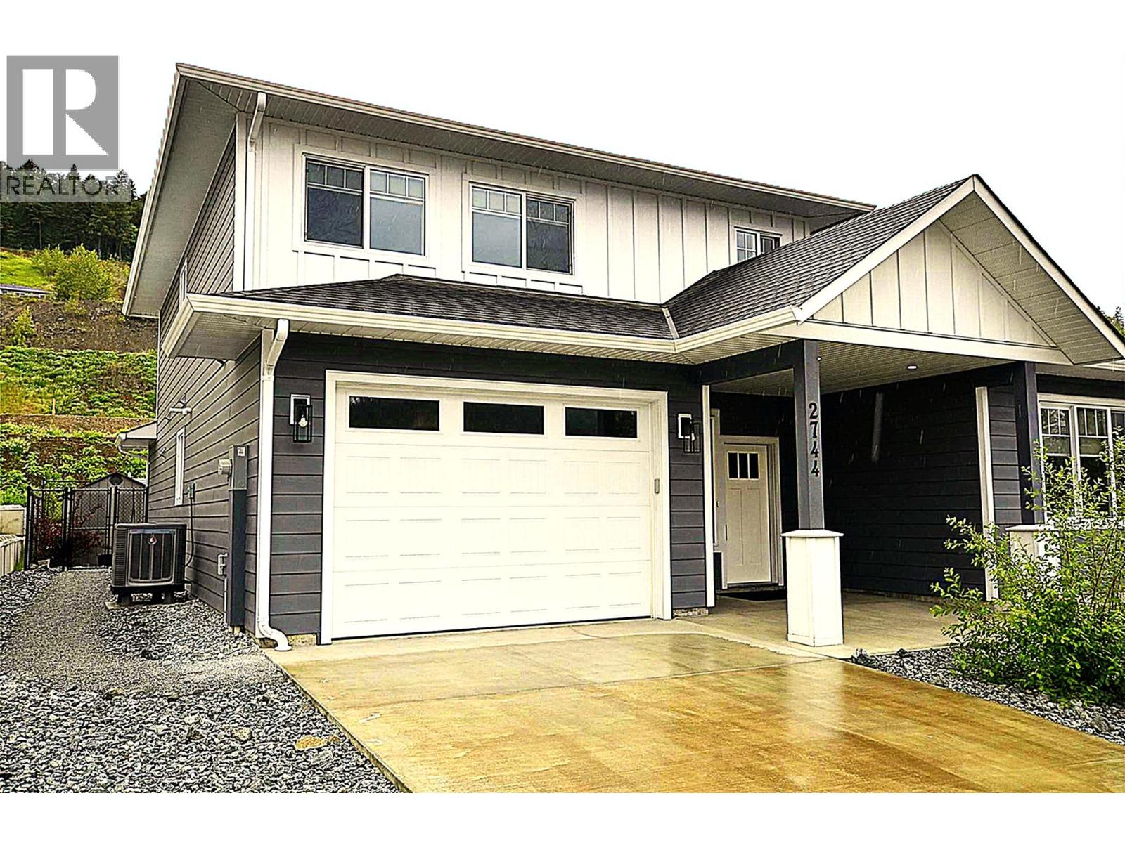 2744 Cedar Ridge Street Property Photo 3