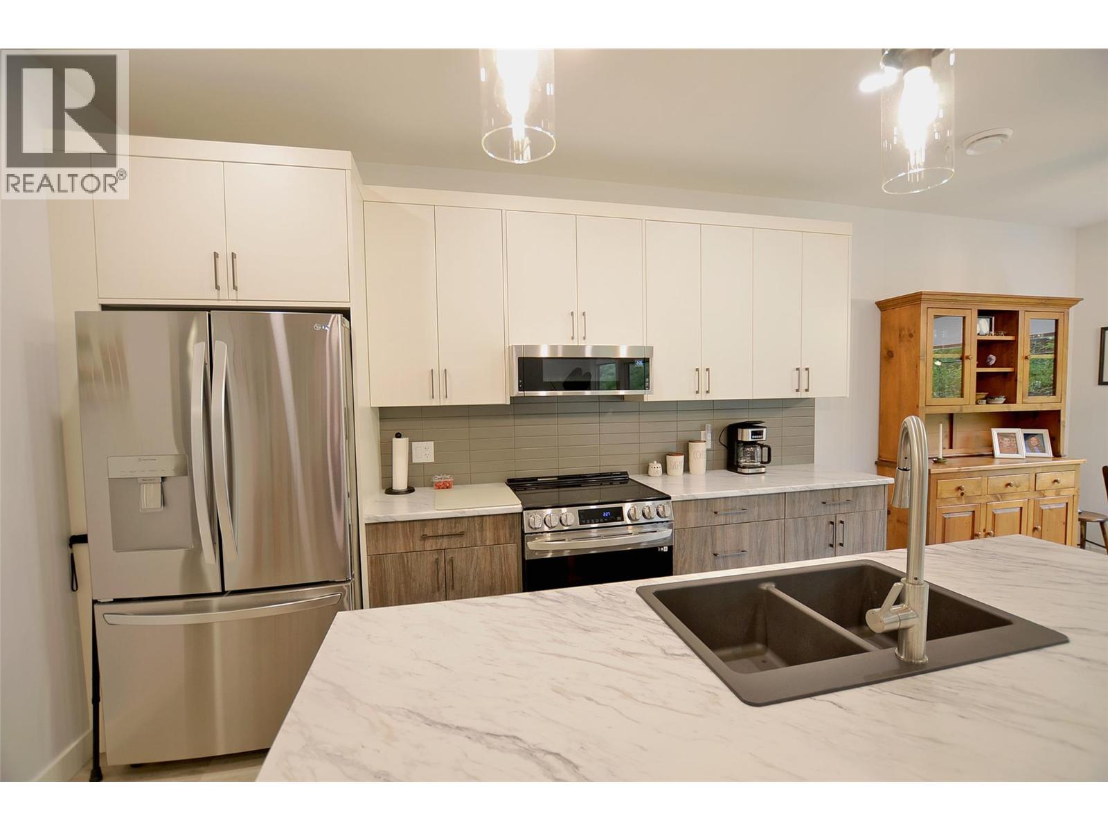 2744 Cedar Ridge Street Property Photo 18