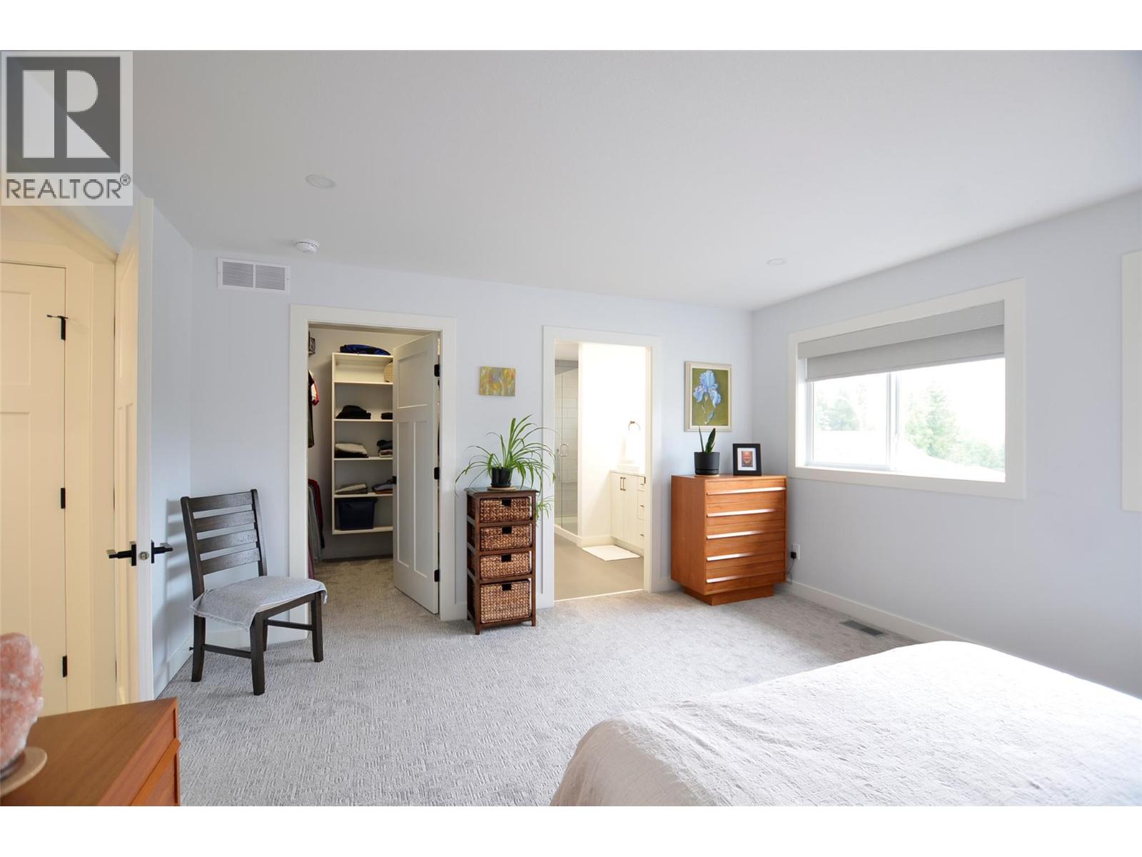 2744 Cedar Ridge Street Property Photo 32