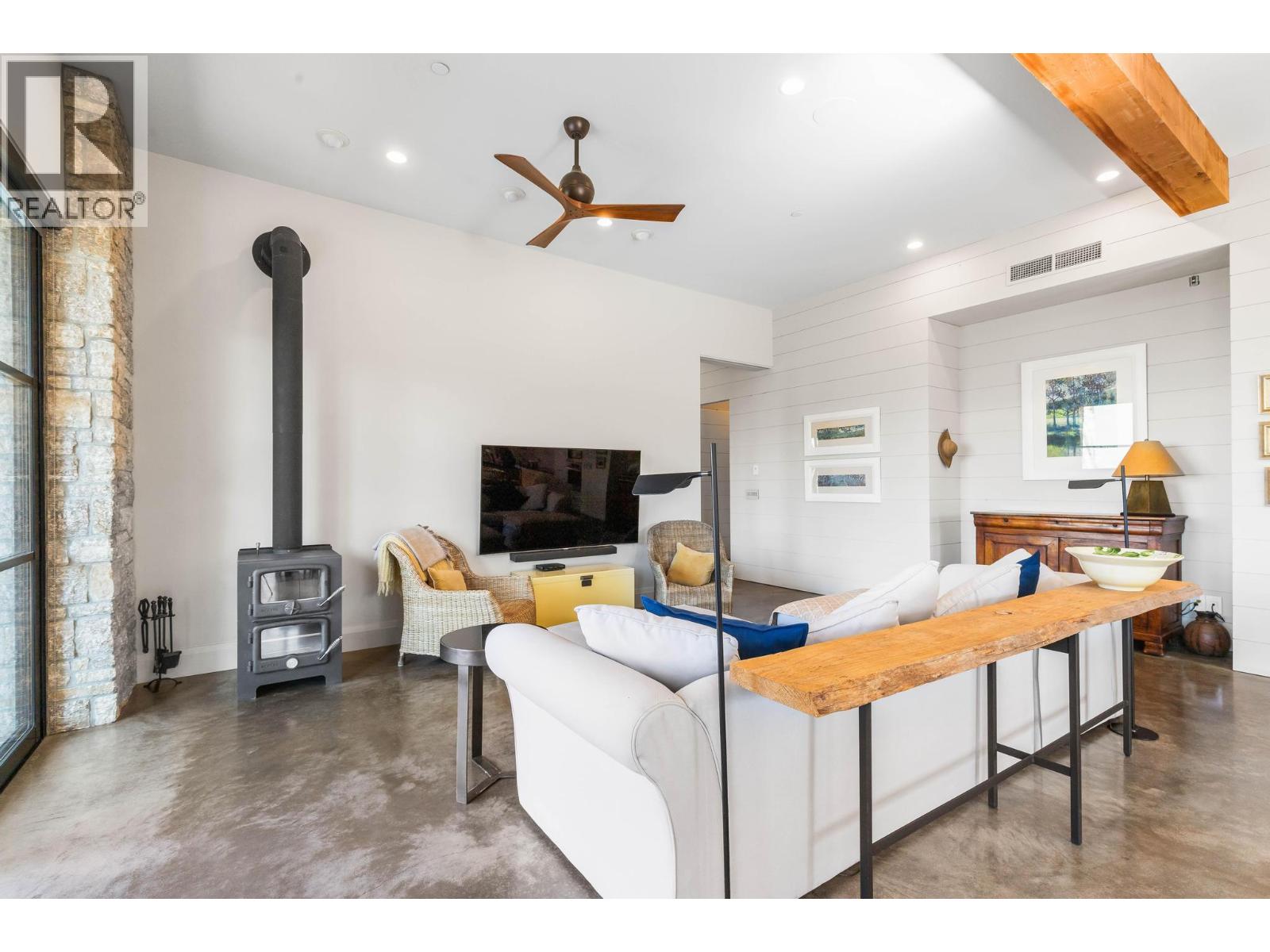 26 Commonage Road Property Photo 30