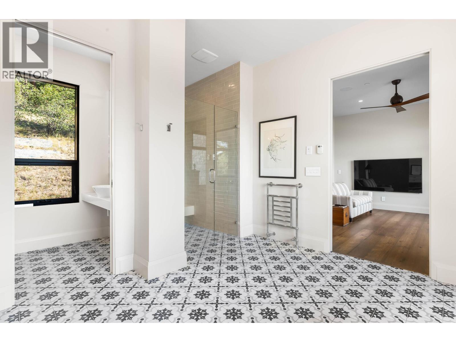 26 Commonage Road Property Photo 40